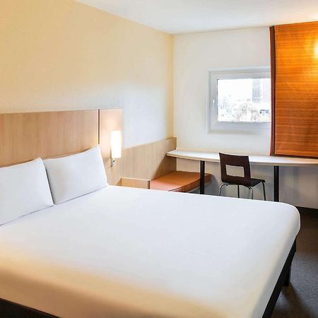 Отель Ibis Leeds Centre Marlborough Street Экстерьер фото